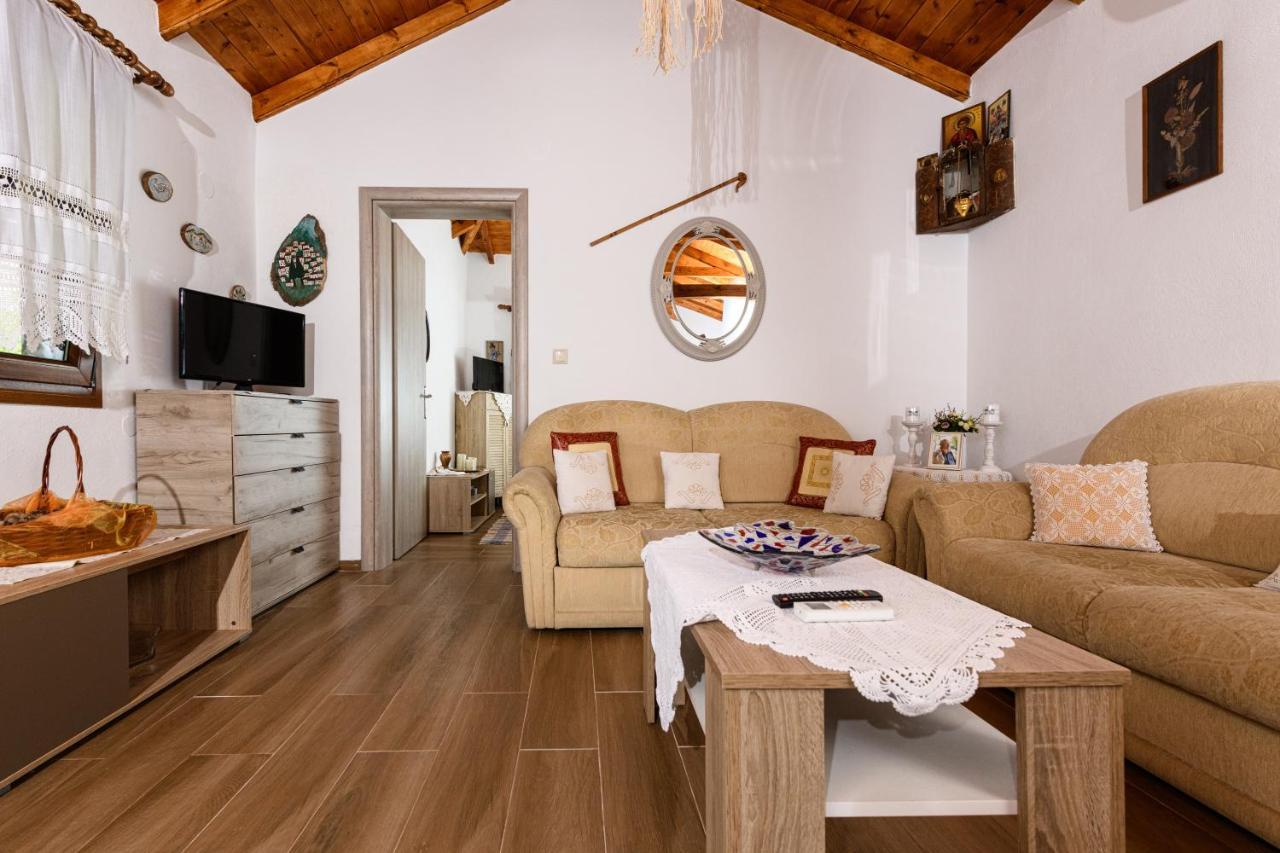 Villa Suzana Mikrósz Prínosz Kültér fotó
